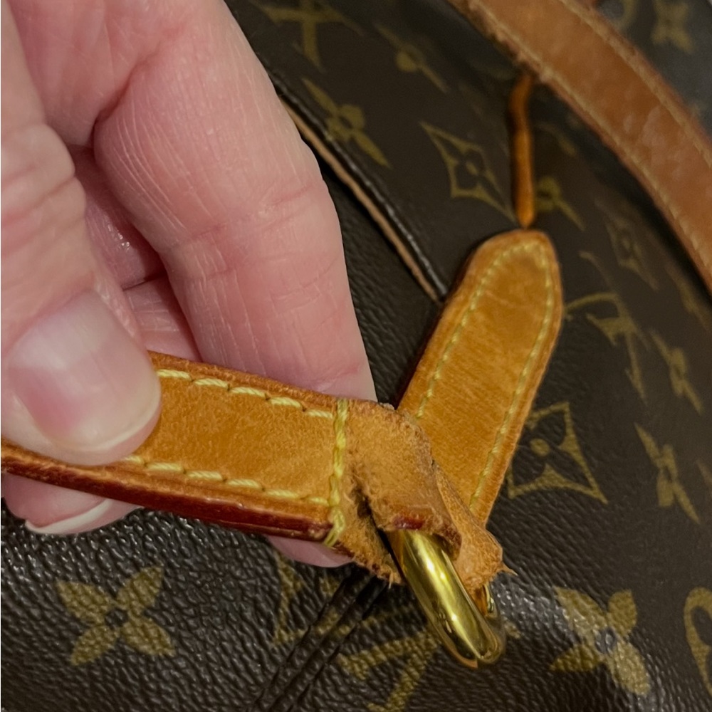 Totally MM Shoulder Tote. Louis Vuitton Brown Monogram Tote.. - Picture 16 of 16